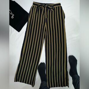 Fashion Nova Black and Yellow Striped Pants